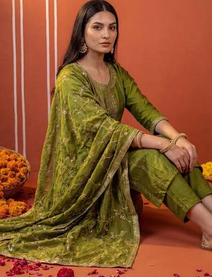 Women Ethnic Motifs Embroidered Regular Sequinned Kurta with Trousers & With Dupatta 5