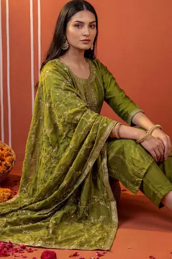 Women Ethnic Motifs Embroidered Regular Sequinned Kurta with Trousers & With Dupatta