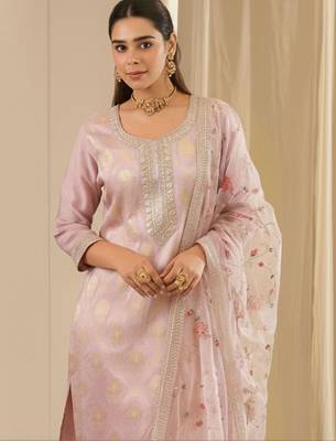 Women Embroidered Regular Kurta with Trousers & With Dupatta 5