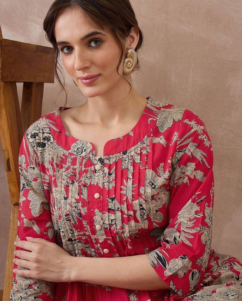 Women Floral Printed Regular Pure Cotton Kurta with Trousers