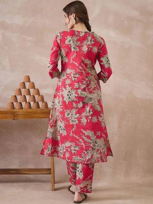 Women Floral Printed Regular Pure Cotton Kurta with Trousers 3
