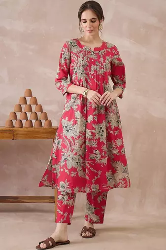 Women Floral Printed Regular Pure Cotton Kurta with Trousers