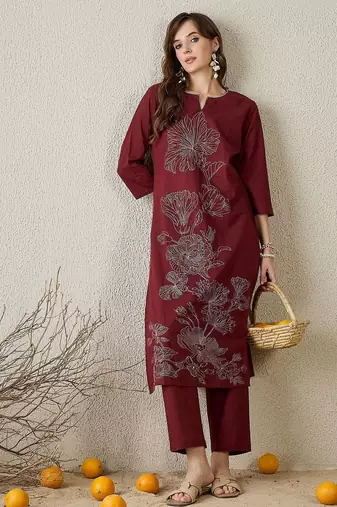 Women Floral Embroidered Thread Work Pure Cotton Kurta with Trousers