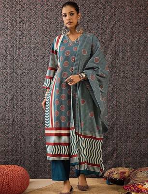Women Printed Regular Pure Cotton Kurta with Trousers & With Dupatta 2
