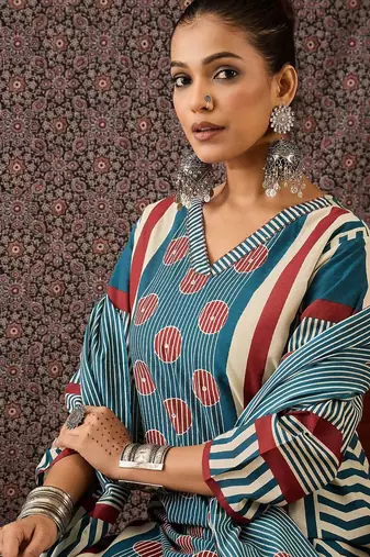 Women Printed Regular Pure Cotton Kurta with Trousers & With Dupatta