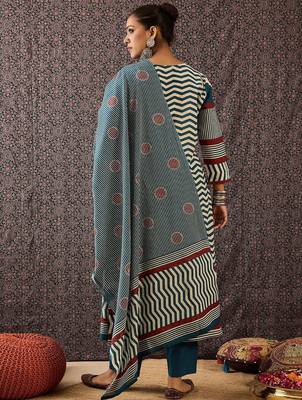 Women Printed Regular Pure Cotton Kurta with Trousers & With Dupatta 5