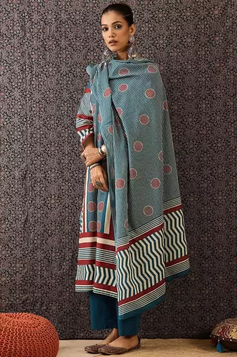 Women Printed Regular Pure Cotton Kurta with Trousers & With Dupatta