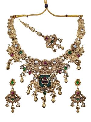 Women gold-toned & green temple antique jewellery set with maang tikka 2