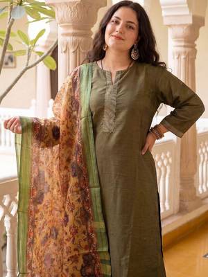 Women Floral Regular Thread Work Kurta with Palazzos & With Dupatta 1