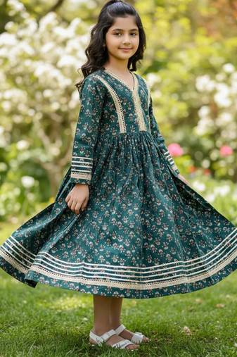 Green printed cotton gown