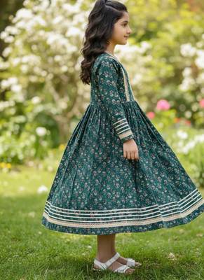 Green printed cotton gown 3