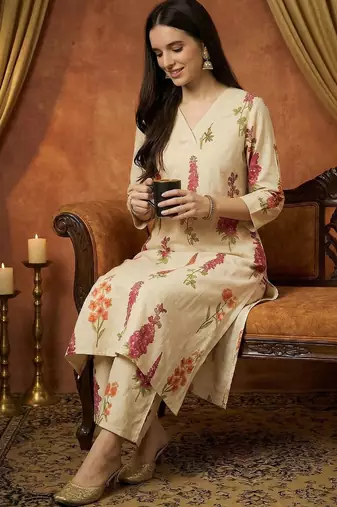 Women Floral Printed Regular Kurta with Palazzos