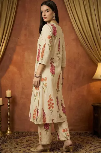 Women Floral Printed Regular Kurta with Palazzos
