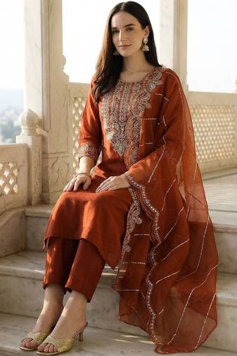 Women Ethnic Motifs Embroidered Regular Thread Work Liva Kurta with Trousers & With Dupatta