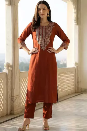 Women Ethnic Motifs Embroidered Regular Thread Work Liva Kurta with Trousers & With Dupatta