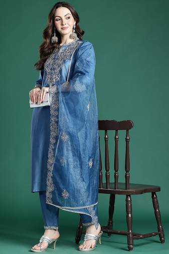 Ethnic Motifs Embroidered Kurta with Trousers & Dupatta