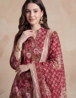Women Floral Printed Angrakha Pure Cotton Kurta with Trousers & With Dupatta 2