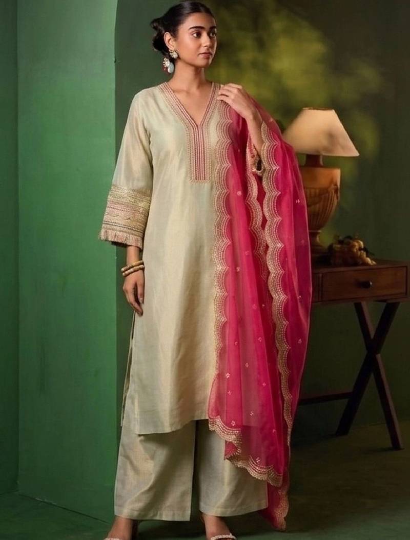Women Ethnic Motifs Embroidered Regular Thread Work Kurta with Palazzos & With Dupatta