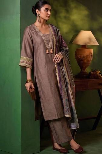 Women Ethnic Motifs Regular Mirror Work Kurta with Trousers & With Dupatta