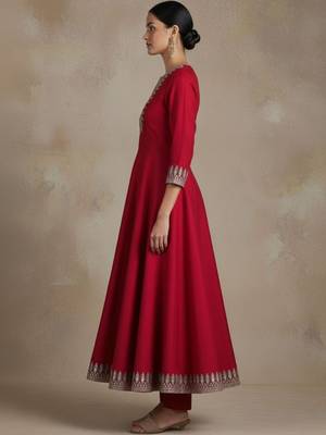 Women Ethnic Motifs Embroidered Regular Thread Work Kurta with Trousers & With Dupatta 7