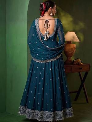 Women Ethnic Motifs Embroidered Empire Thread Work Kurta with Trousers & With Dupatta 2