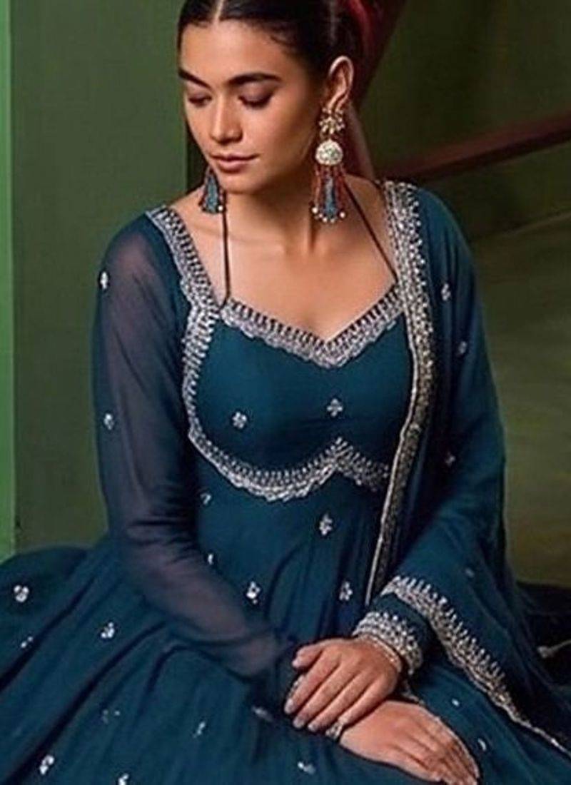 Women Ethnic Motifs Embroidered Empire Thread Work Kurta with Trousers & With Dupatta