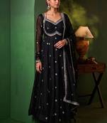 Women Ethnic Motifs Embroidered Empire Thread Work Kurta with Pyjamas & With Dupatta