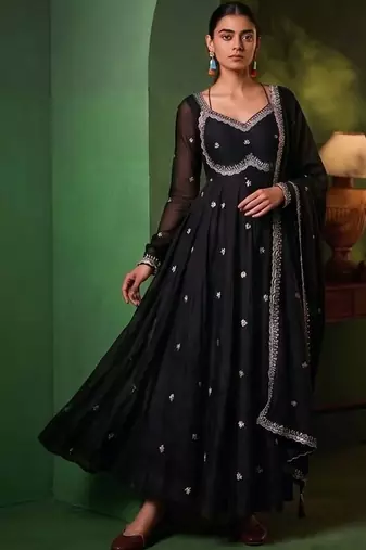 Women Ethnic Motifs Embroidered Empire Thread Work Kurta with Pyjamas & With Dupatta