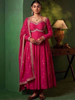 Women Ethnic Motifs Embroidered Empire Thread Work Kurta with Churidar & With Dupatta 4