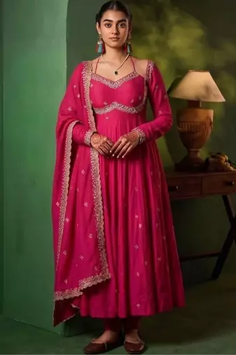 Women Ethnic Motifs Embroidered Empire Thread Work Kurta with Churidar & With Dupatta