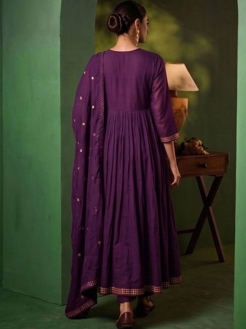 Women Ethnic Motifs Embroidered Empire Thread Work Kurta with Trousers & With Dupatta