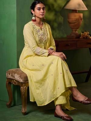 Women Floral Embroidered Empire Thread Work Kurta with Palazzos & With Dupatta 6