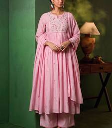 Women Floral Embroidered Empire Thread Work Kurta with Palazzos & With Dupatta