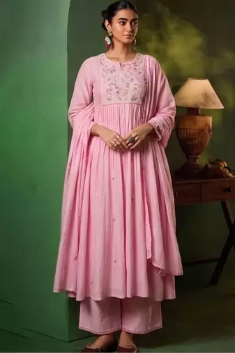 Women Floral Embroidered Empire Thread Work Kurta with Palazzos & With Dupatta