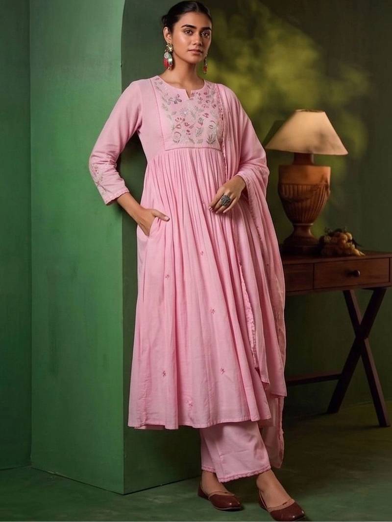 Women Floral Embroidered Empire Thread Work Kurta with Palazzos & With Dupatta