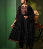 Women Ethnic Motifs Embroidered Empire Thread Work Kurta with Trousers & With Dupatta