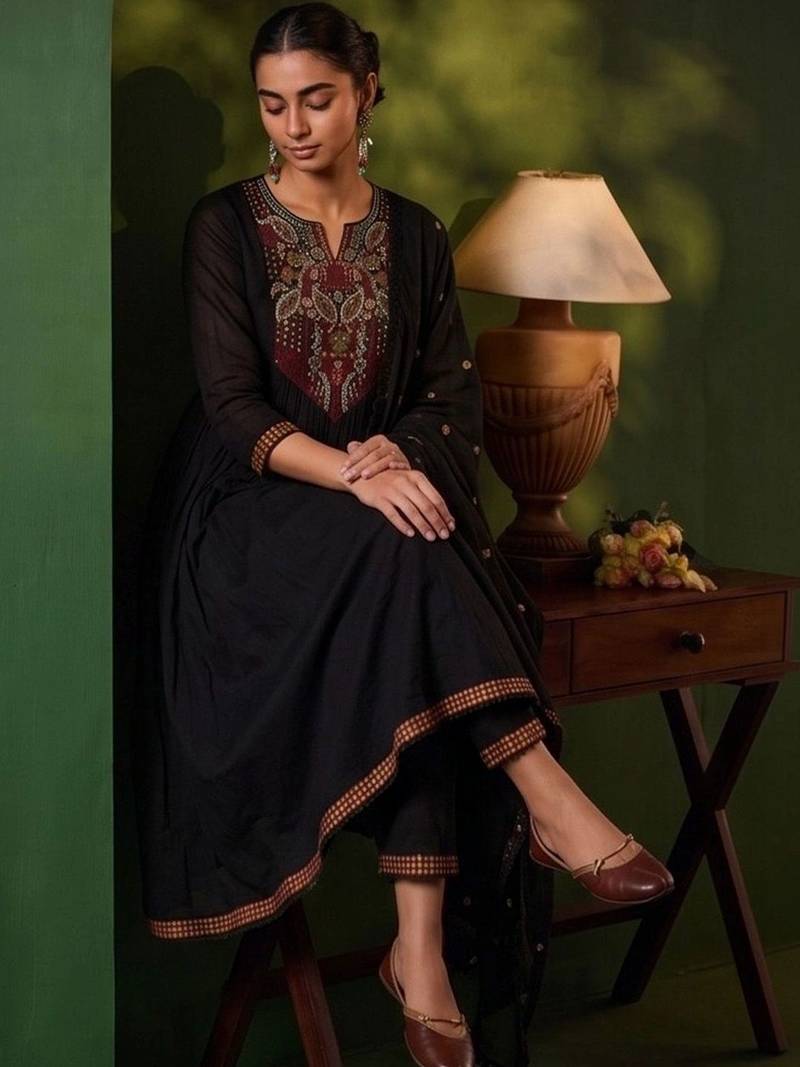 Women Ethnic Motifs Embroidered Empire Thread Work Kurta with Trousers & With Dupatta