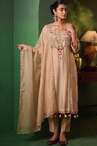 Women Ethnic Motifs Embroidered Regular Thread Work Chanderi Cotton Kurta with Trousers & With