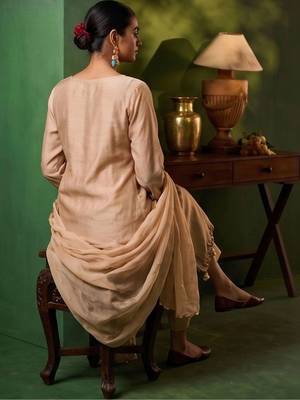 Women Ethnic Motifs Embroidered Regular Thread Work Chanderi Cotton Kurta with Trousers & With 2