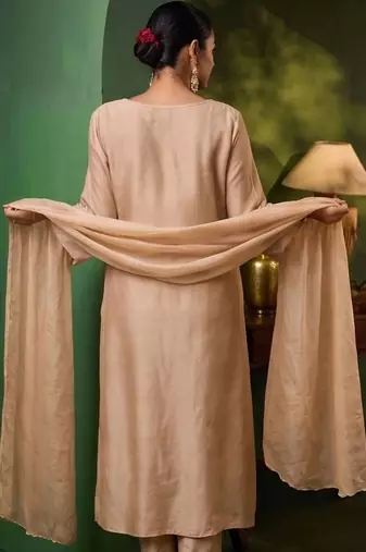 Women Ethnic Motifs Embroidered Regular Thread Work Chanderi Cotton Kurta with Trousers & With