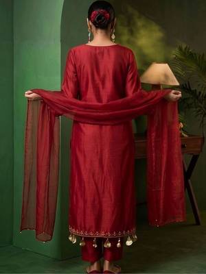 Women Ethnic Motifs Embroidered Regular Thread Work Chanderi Cotton Kurta with Trousers & With 3