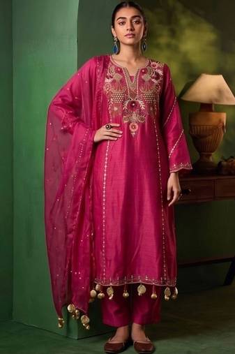 Women Ethnic Motifs Embroidered Regular Thread Work Chanderi Cotton Kurta with Trousers & With