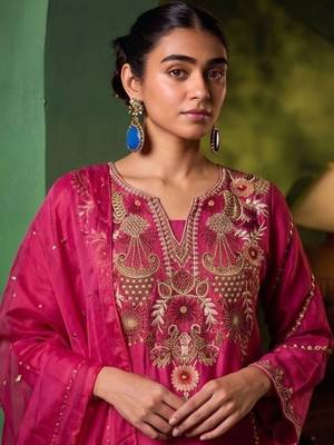 Women Ethnic Motifs Embroidered Regular Thread Work Chanderi Cotton Kurta with Trousers & With 3
