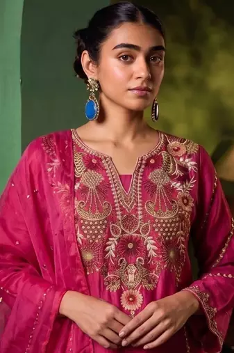 Women Ethnic Motifs Embroidered Regular Thread Work Chanderi Cotton Kurta with Trousers & With