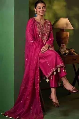 Women Ethnic Motifs Embroidered Regular Thread Work Chanderi Cotton Kurta with Trousers & With