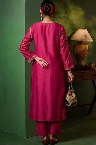 Women Ethnic Motifs Embroidered Regular Thread Work Chanderi Cotton Kurta with Trousers & With