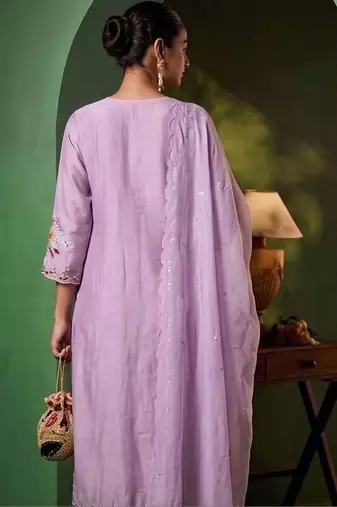 Women Floral Embroidered Regular Thread Work Chanderi Cotton Kurta with Palazzos & With Dupatta