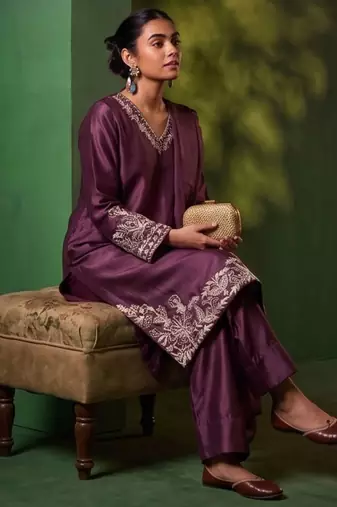 Women Ethnic Motifs Embroidered Regular Thread Work Kurta with Trousers & With Dupatta