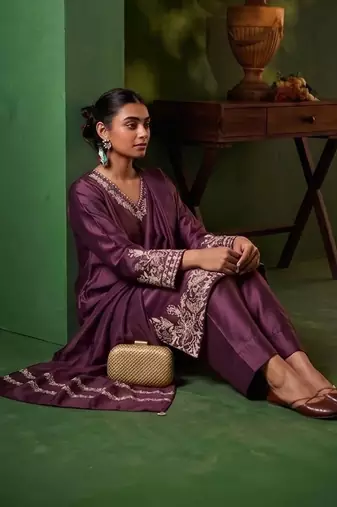Women Ethnic Motifs Embroidered Regular Thread Work Kurta with Trousers & With Dupatta