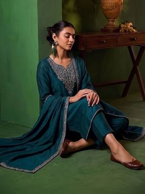 Women Ethnic Motifs Embroidered Regular Thread Work Kurta with Trousers & With Dupatta 6
